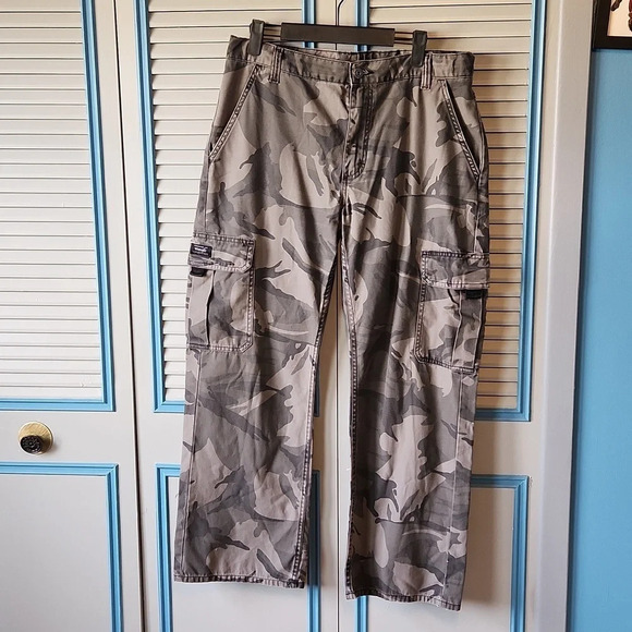 Wrangler Grey Cargo Pants - Picture 2 of 15
